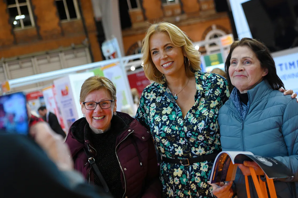 A Place in the Sun TV Presenters 